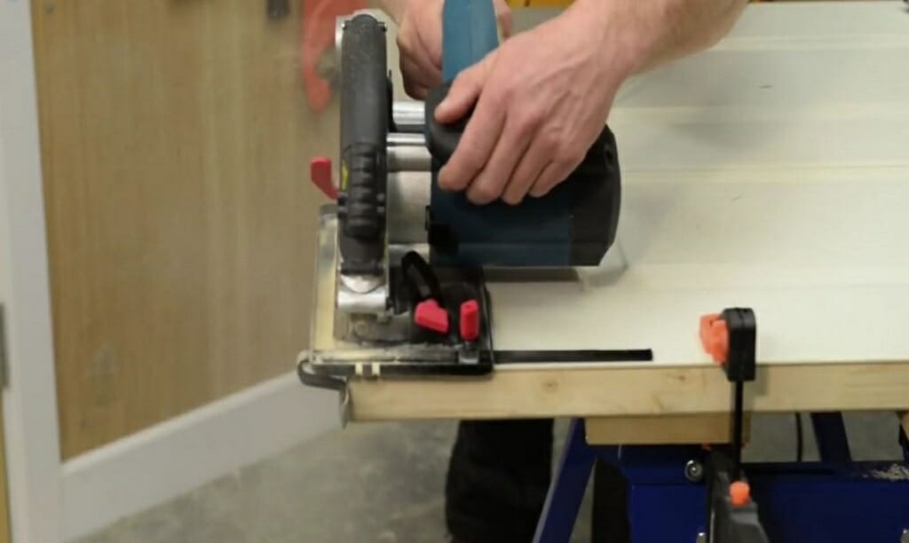 adjusting the door