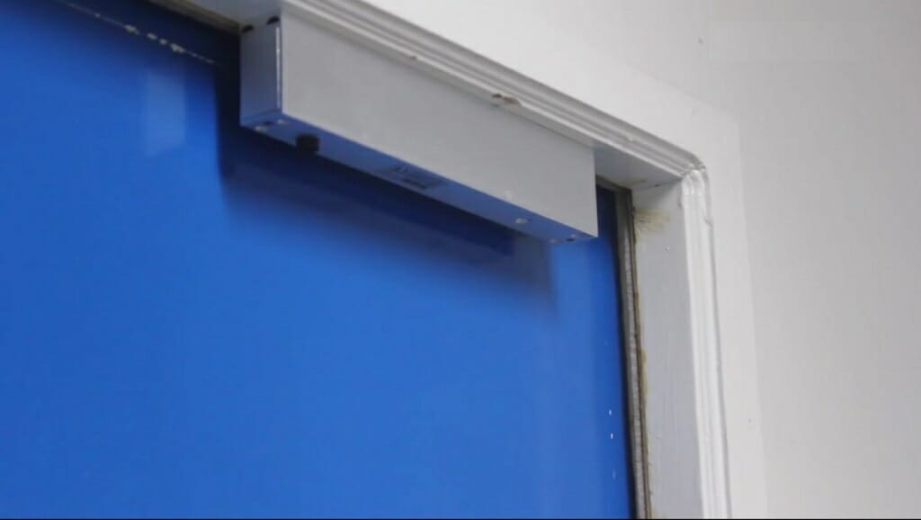 final checking the magnetic door lock