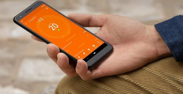 controlling thermostat via smartphone app