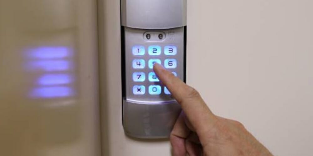 How to Reset Door Lock Keypad (10+ Steps)