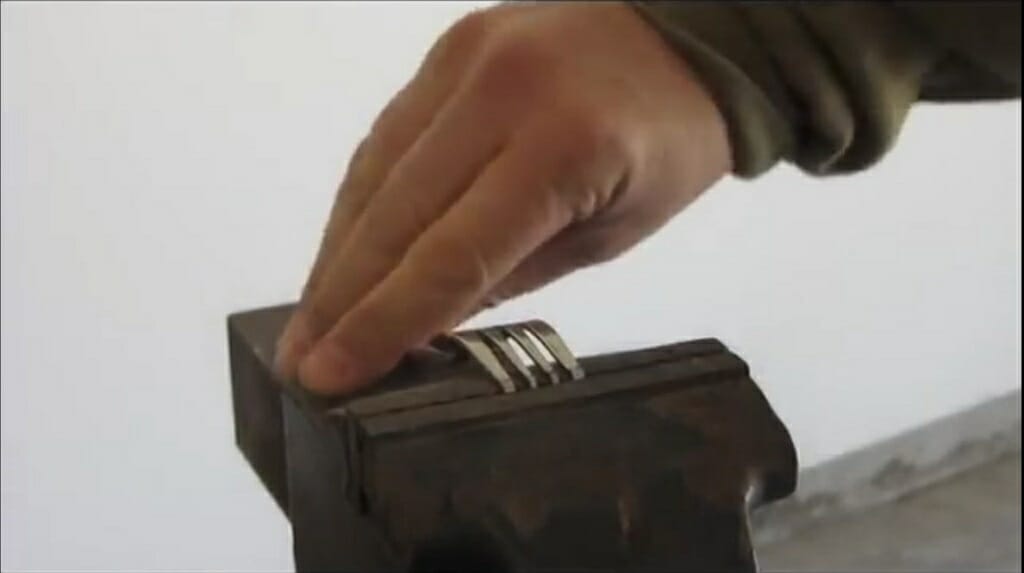 fork angle at 90 degrees