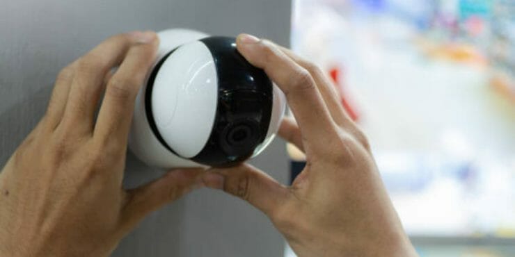 How Far Can a Wireless Security Camera Transmit (Guide)