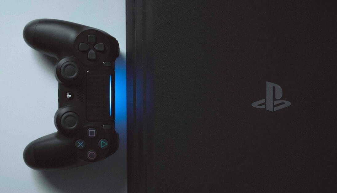 ps4 controller and console