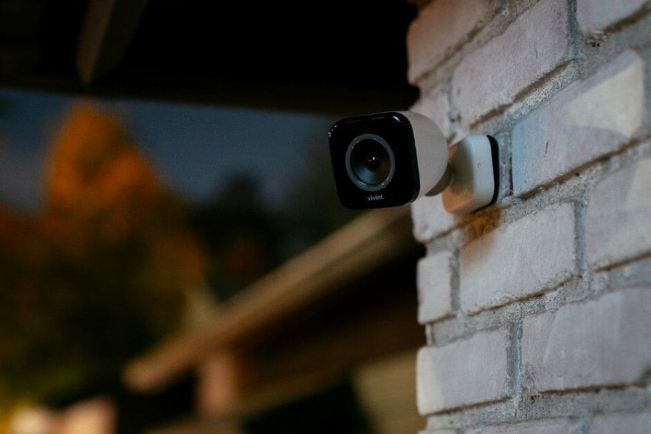 vivint outdoor camera pro night