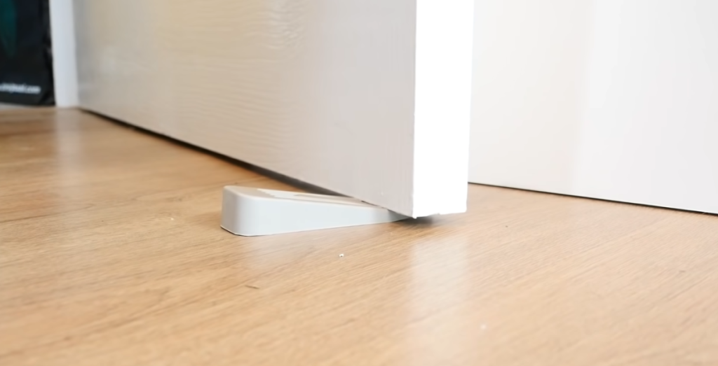 wedge under the door